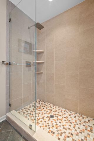 663 N 5th Avenue, Ann Arbor, MI 48104