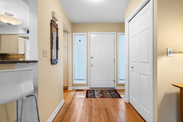 663 N 5th Avenue, Ann Arbor, MI 48104