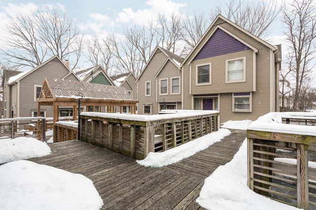 663 N 5th Avenue, Ann Arbor, MI 48104