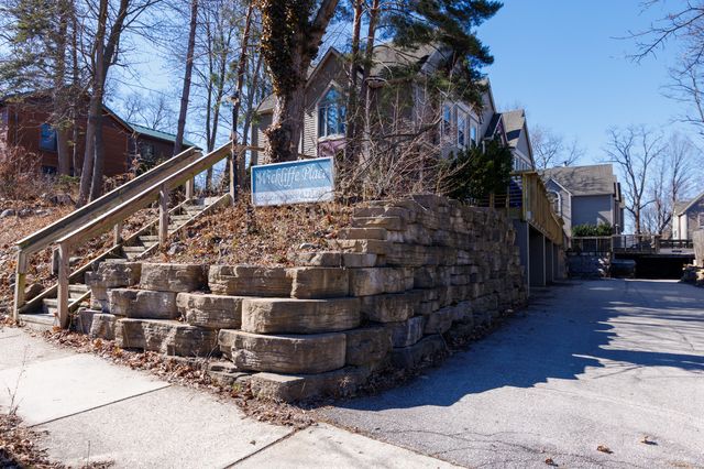 663 N 5th Avenue, Ann Arbor, MI 48104