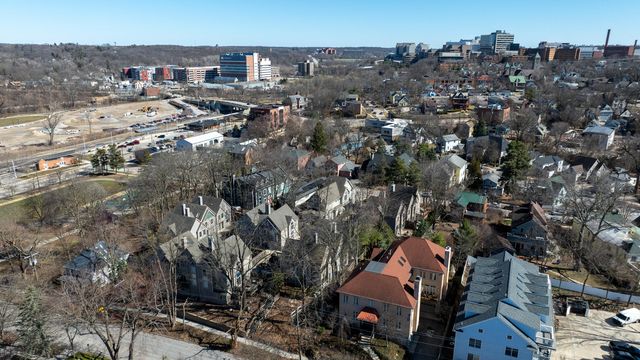 663 N 5th Avenue, Ann Arbor, MI 48104