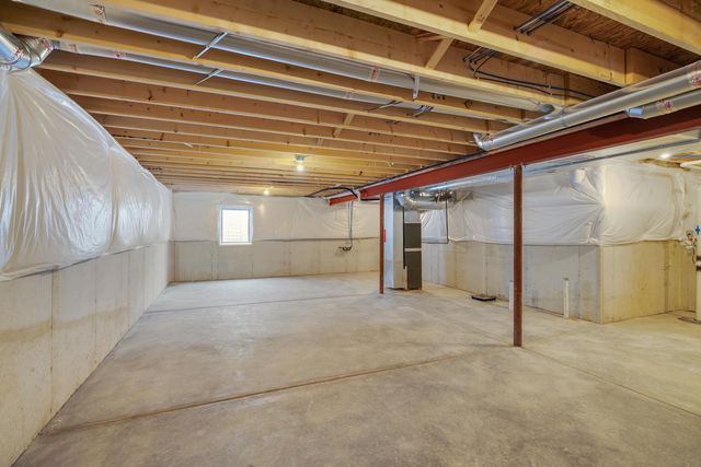 563 E 130th Avenue, Crown Point, IN 46307