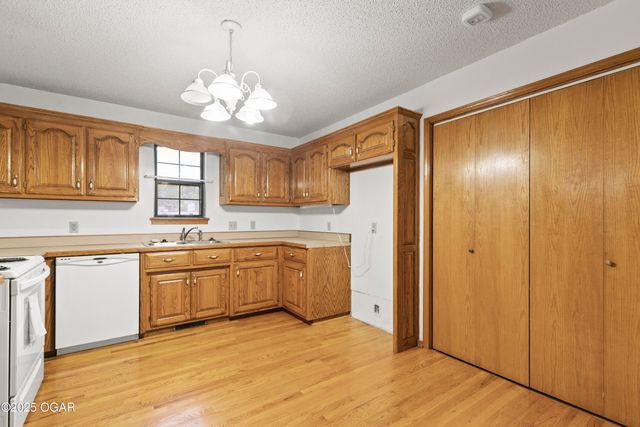 1531 Tyson Drive, Joplin, MO 64801