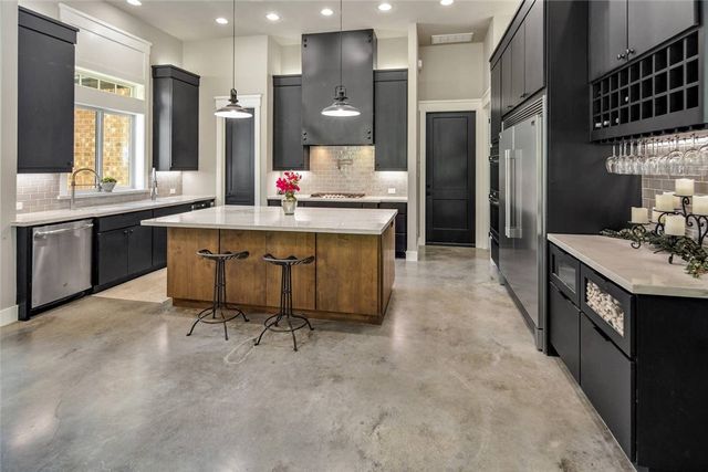 2900 East Embers Court, Bryan, TX 77808