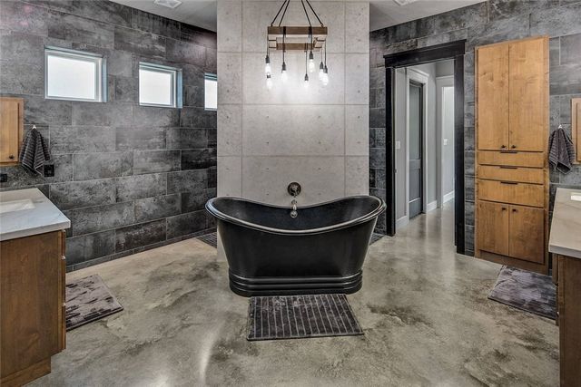 2900 East Embers Court, Bryan, TX 77808