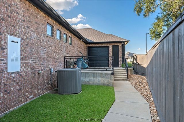 2900 East Embers Court, Bryan, TX 77808