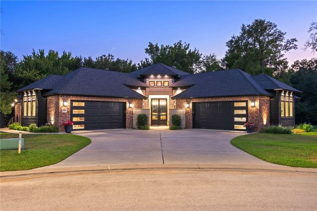 2900 East Embers Court, Bryan, TX 77808