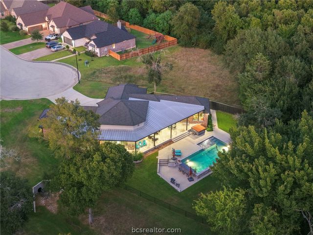 2900 East Embers Court, Bryan, TX 77808