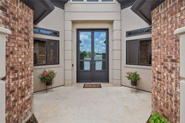 2900 East Embers Court, Bryan, TX 77808