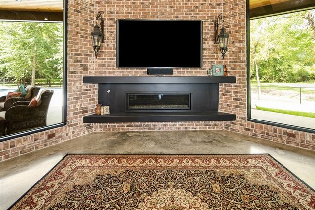 2900 East Embers Court, Bryan, TX 77808