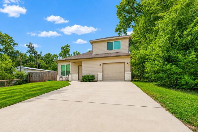 12789 Royal West Drive, Conroe, TX 77303