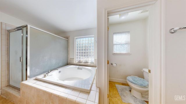 3006 Giovanetti Avenue, Bakersfield, CA 93313