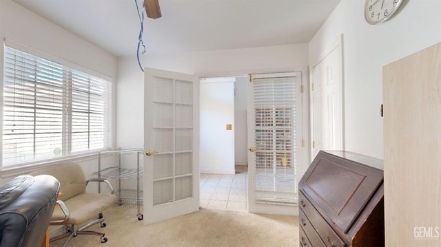 3006 Giovanetti Avenue, Bakersfield, CA 93313