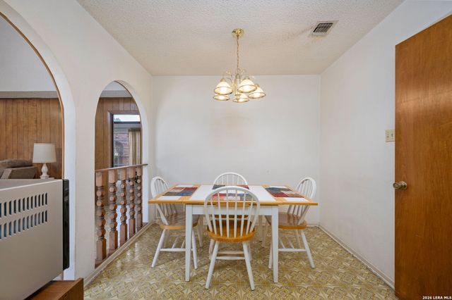 6339 PICKERING DR, San Antonio, TX 78238