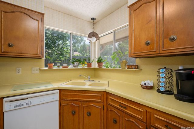 6339 PICKERING DR, San Antonio, TX 78238