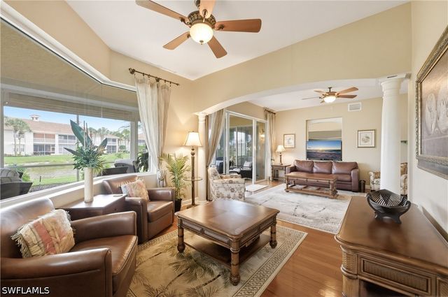 3073 Windsong CT 601, Naples, FL 34109