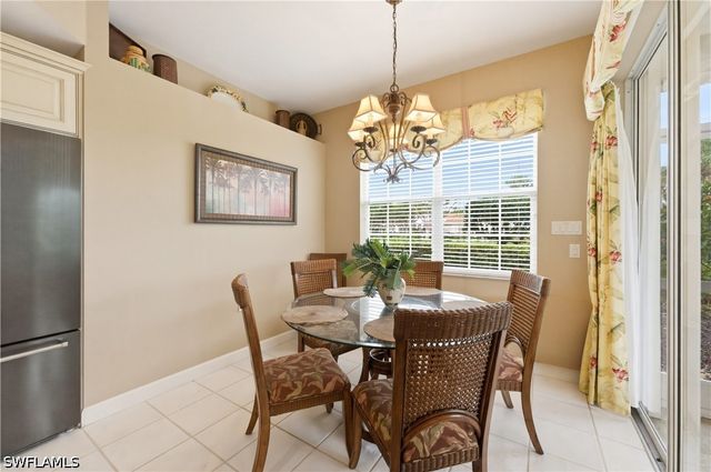 3073 Windsong CT 601, Naples, FL 34109