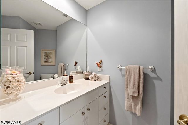 3073 Windsong CT 601, Naples, FL 34109