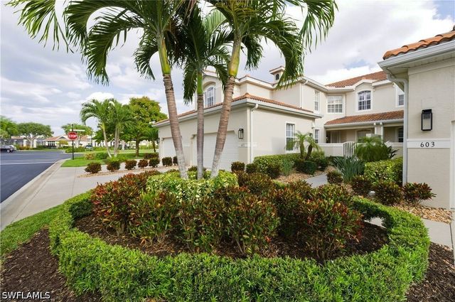 3073 Windsong CT 601, Naples, FL 34109