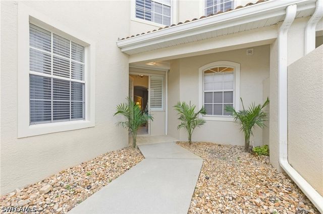 3073 Windsong CT 601, Naples, FL 34109