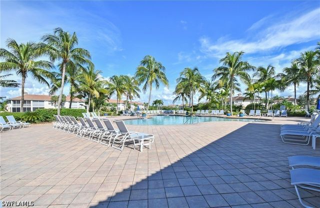 3073 Windsong CT 601, Naples, FL 34109