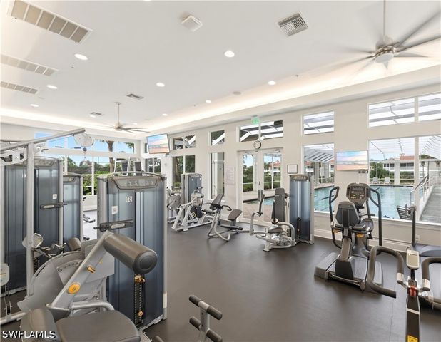 3073 Windsong CT 601, Naples, FL 34109