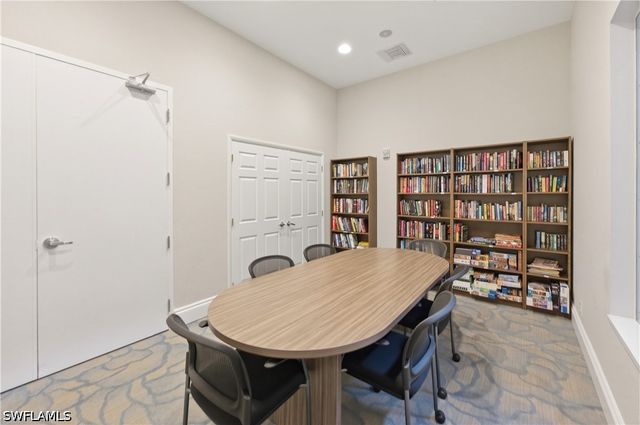 3073 Windsong CT 601, Naples, FL 34109