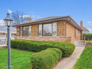 615 6th Avenue, La Grange, IL 60525
