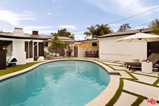 8789 Sylmar Avenue, Los Angeles, CA 91402