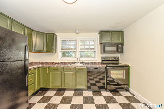 146 Warsaw Street, Fairfield, CT 06825