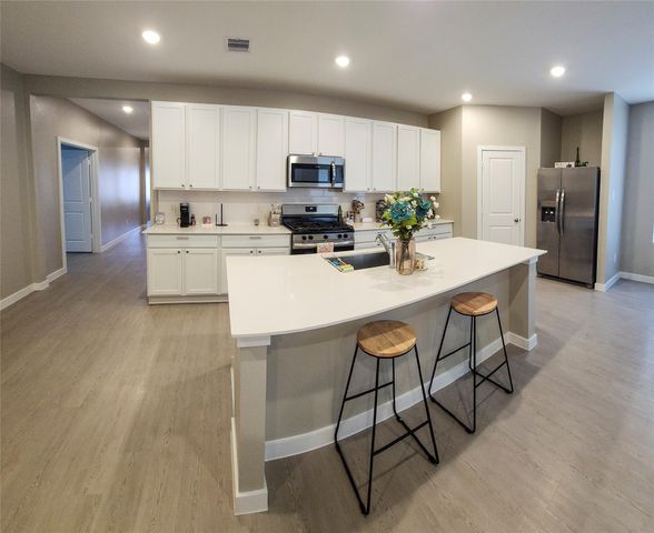 28611 Prickle Grass Trl, Hockley, TX 77447