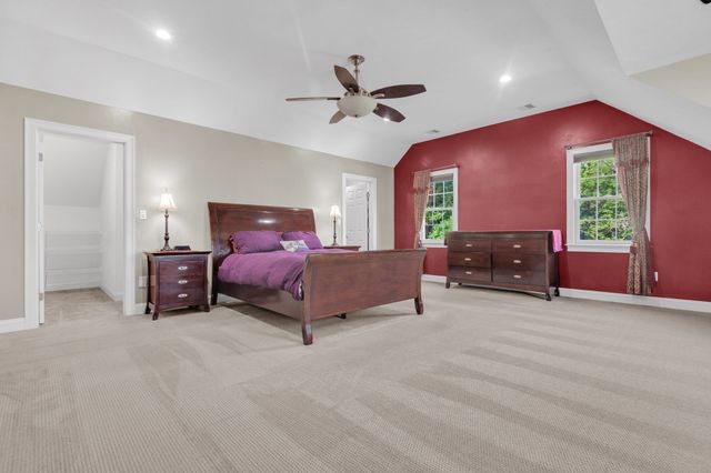 21 Manchester Place, Natick, MA 01760