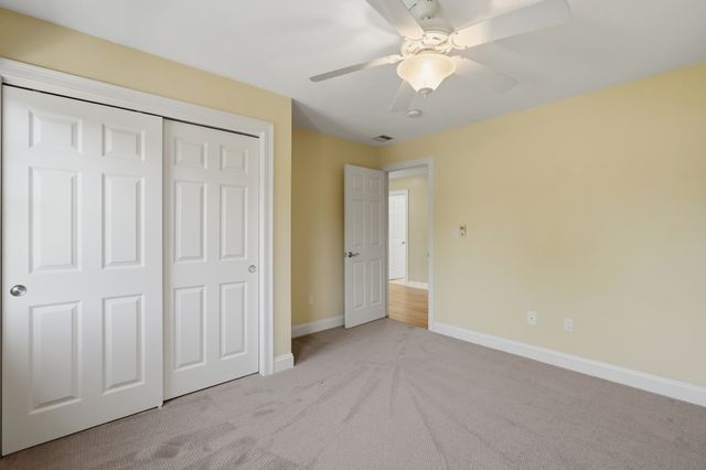 21 Manchester Place, Natick, MA 01760