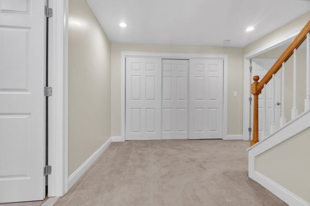 21 Manchester Place, Natick, MA 01760