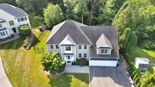 21 Manchester Place, Natick, MA 01760
