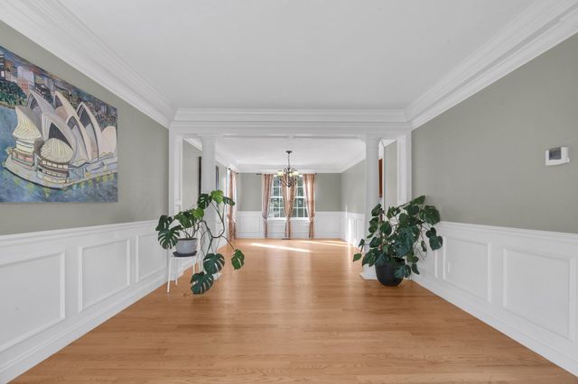 21 Manchester Place, Natick, MA 01760