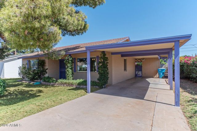 2216 E WELDON Avenue, Phoenix, AZ 85016