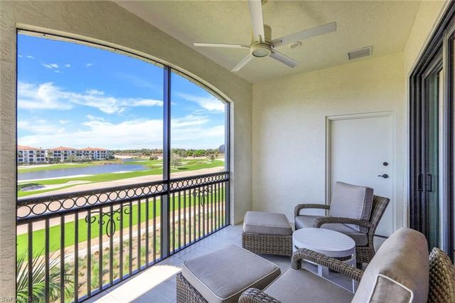 16379 Viansa WAY # 301, Naples, FL 34110