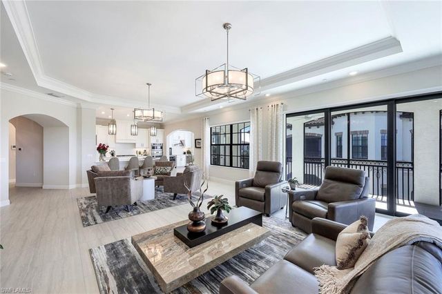 16379 Viansa WAY # 301, Naples, FL 34110