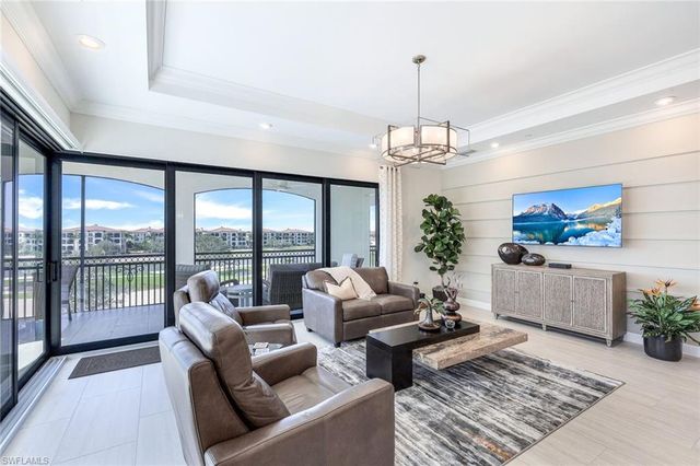 16379 Viansa WAY # 301, Naples, FL 34110