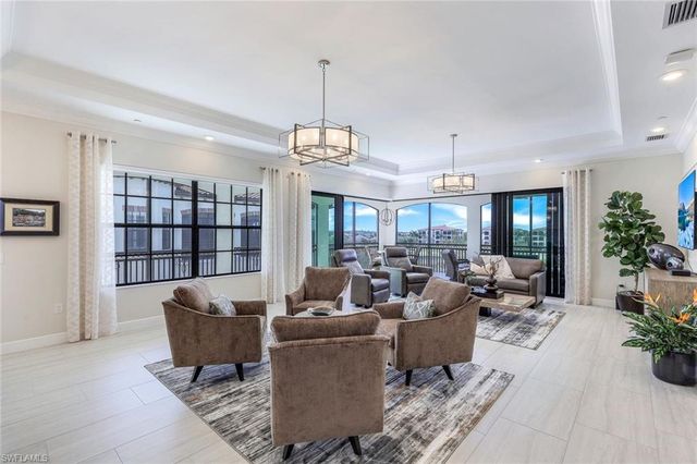 16379 Viansa WAY # 301, Naples, FL 34110