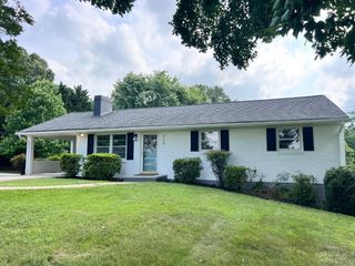 119 Fleetwood Dr., Lynchburg, VA 24501