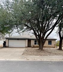 160 Britni LOOP, Kyle, TX 78640