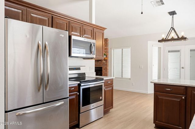620 E APPALOOSA Road, Gilbert, AZ 85296