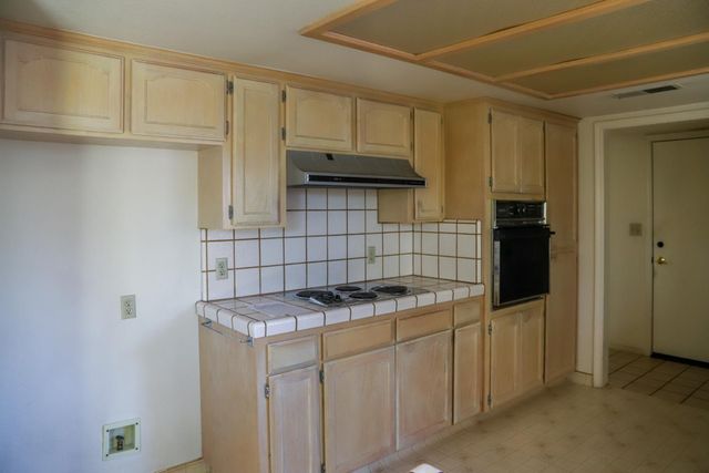 6490 N Mitre Avenue, Fresno, CA 93722