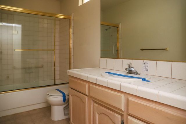 6490 N Mitre Avenue, Fresno, CA 93722