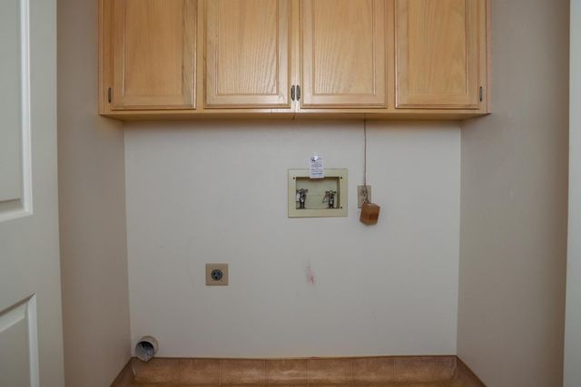 6490 N Mitre Avenue, Fresno, CA 93722