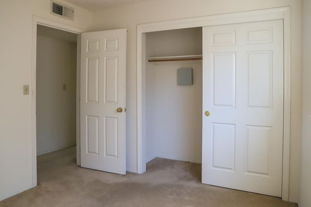 6490 N Mitre Avenue, Fresno, CA 93722