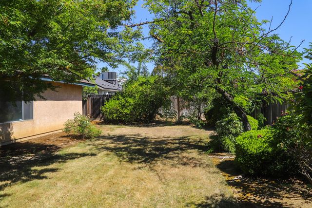 6490 N Mitre Avenue, Fresno, CA 93722