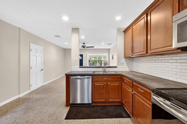 2108 Donald Avenue, Fort Pierce, FL 34946